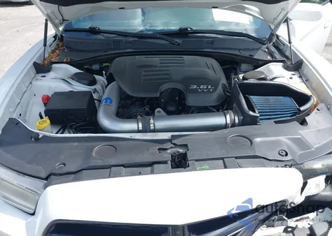 2014 Dodge Charger Sxt Plus z USA, uszkodzony, nr VIN 2C3CDXJG8EH339862